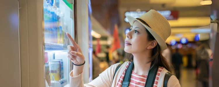扱いやすいスリムな自販機のご紹介